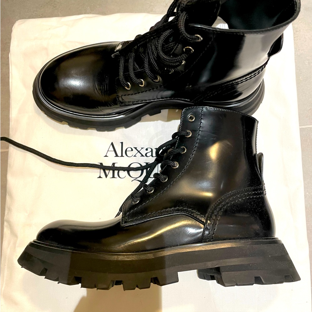 Alexander McQueen Wander boots - Made in Italy (size 36), w. Original box n bag